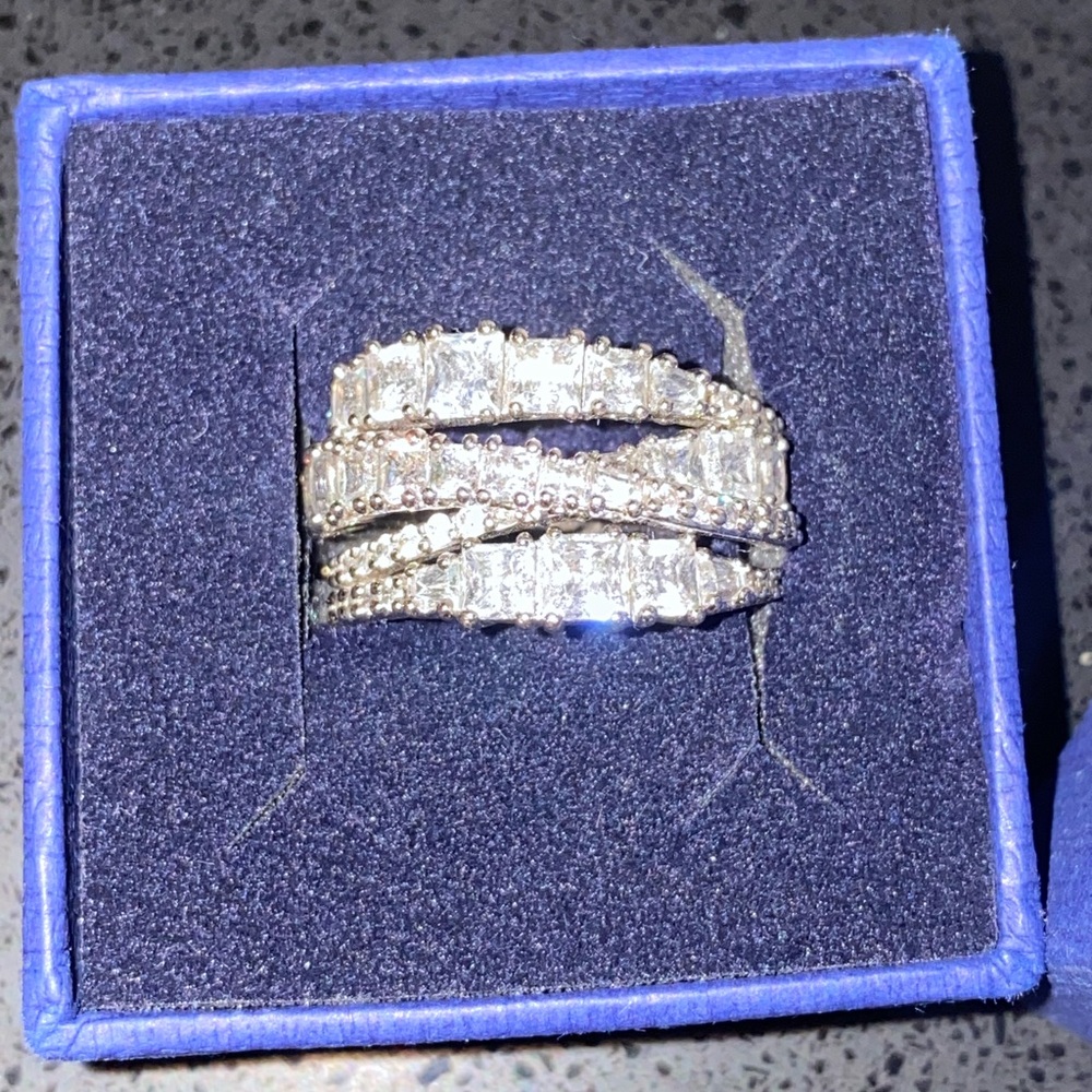 Swarovski Hyperbola ring